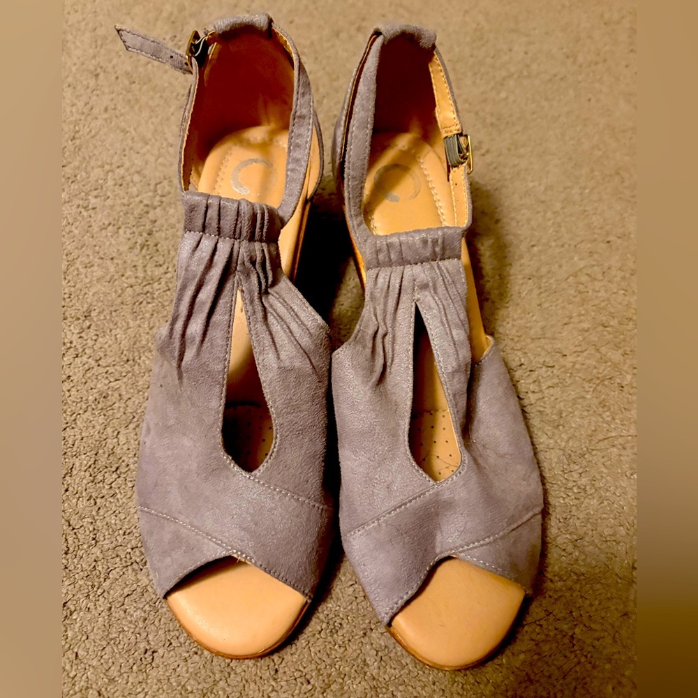 Stylish Gray Women's Shoes